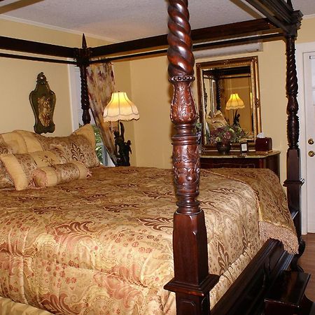 לייק וורת' Sabal Palm House Bed And Breakfast מראה חיצוני תמונה